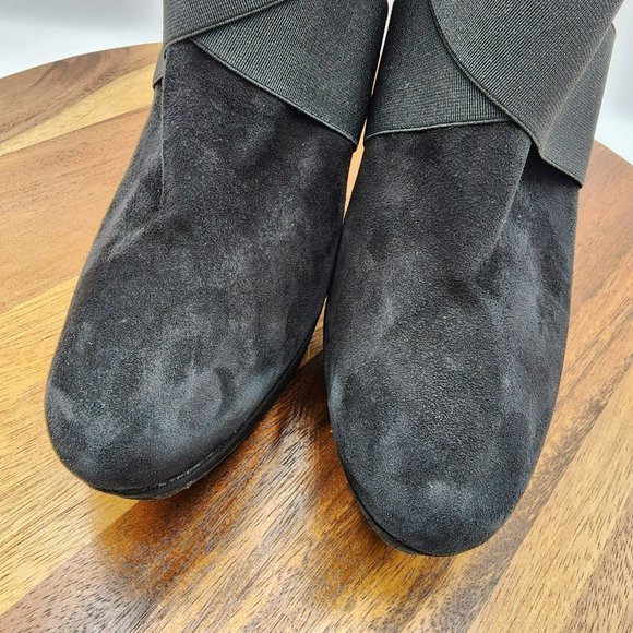 Stuart Weitzman Kilgore Ankle Boots 10 Black Suede Elastic Band Platform Pull On - Picture 10 of 13